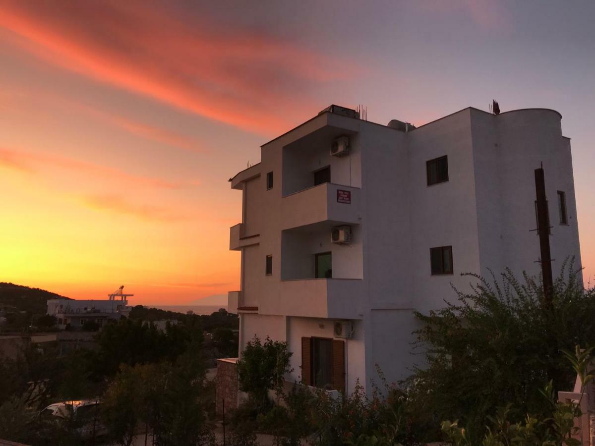Vila Jeti Ksamil Buitenkant foto